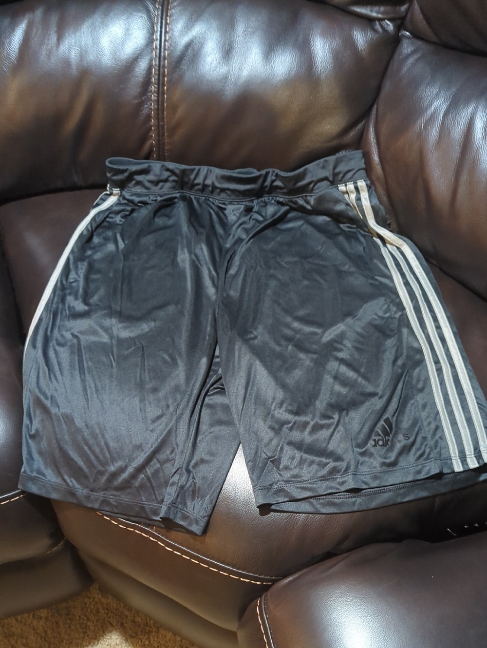 Mens Large Adidas Climate Dark Charcoal Gray Athletic Short Light Gray Stripes